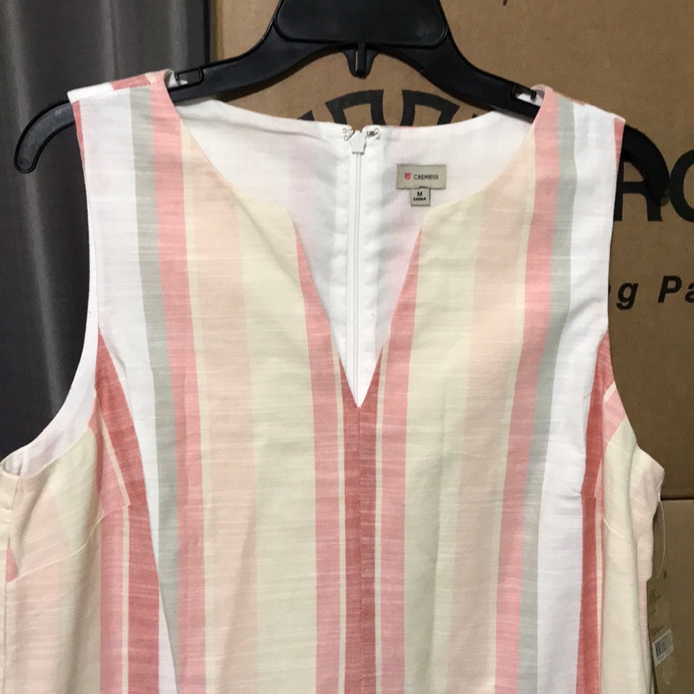 Clothes - Picture 2 of 3